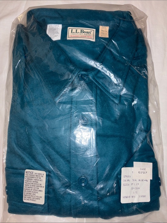 L.L. Bean Other - L.L. Bean Teal Button-Up Chamois Cloth Shirt